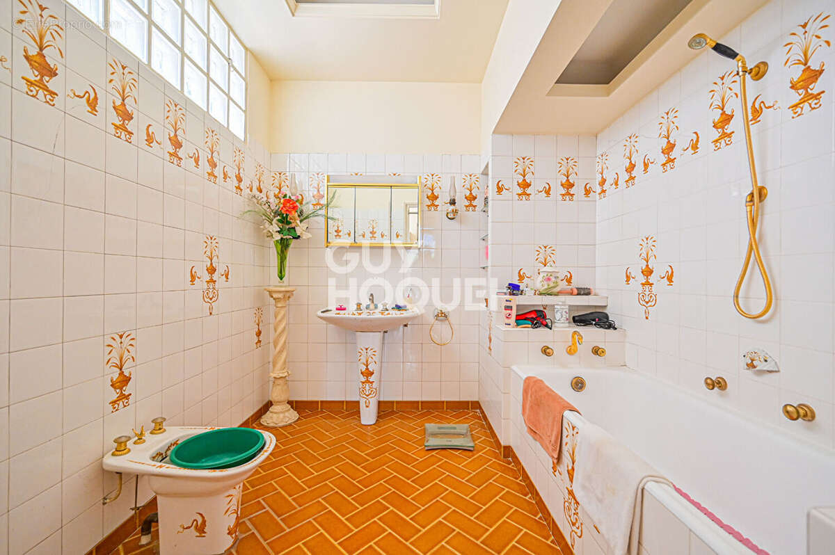 Maison à FONTENAY-SOUS-BOIS