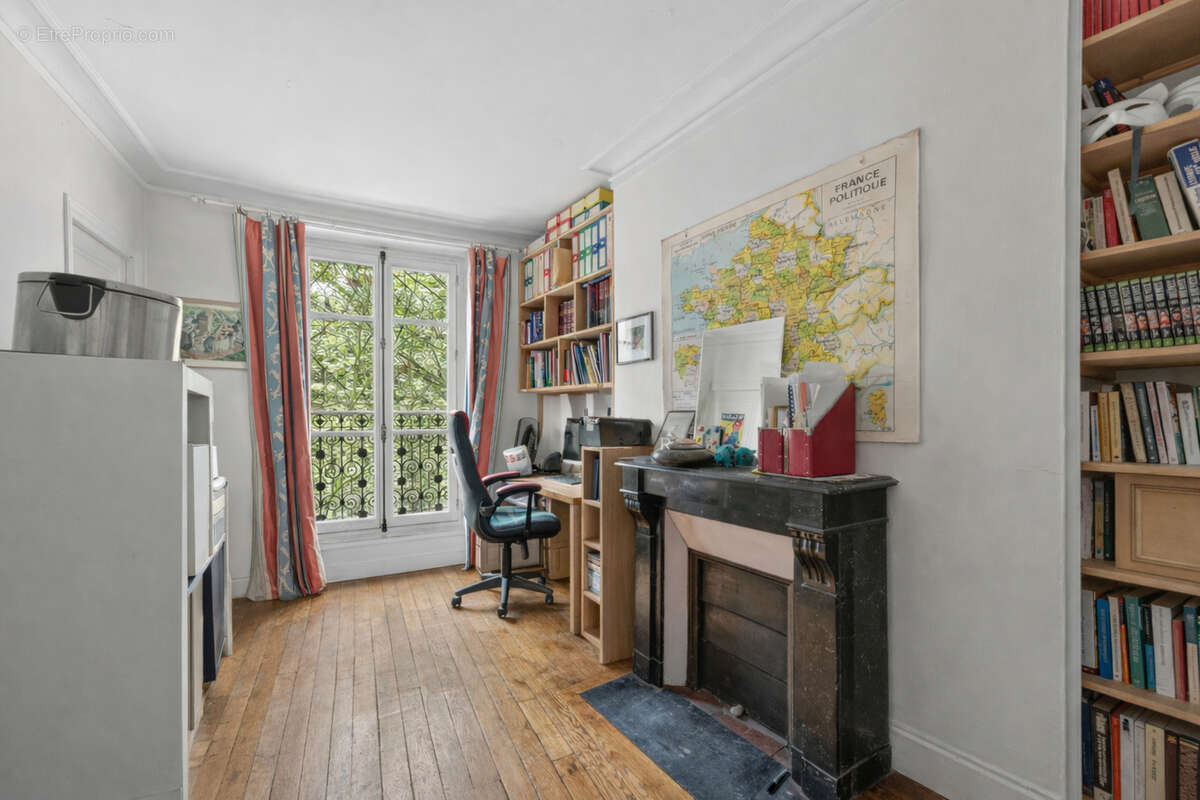 Appartement à PARIS-11E