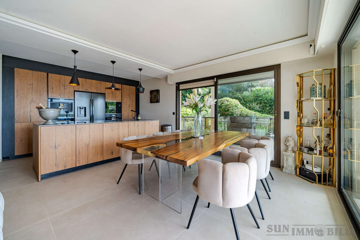 Appartement 94 m² à Cannes  - photo 4
