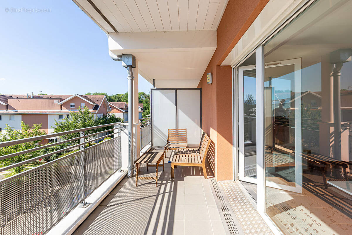 Appartement à POISY