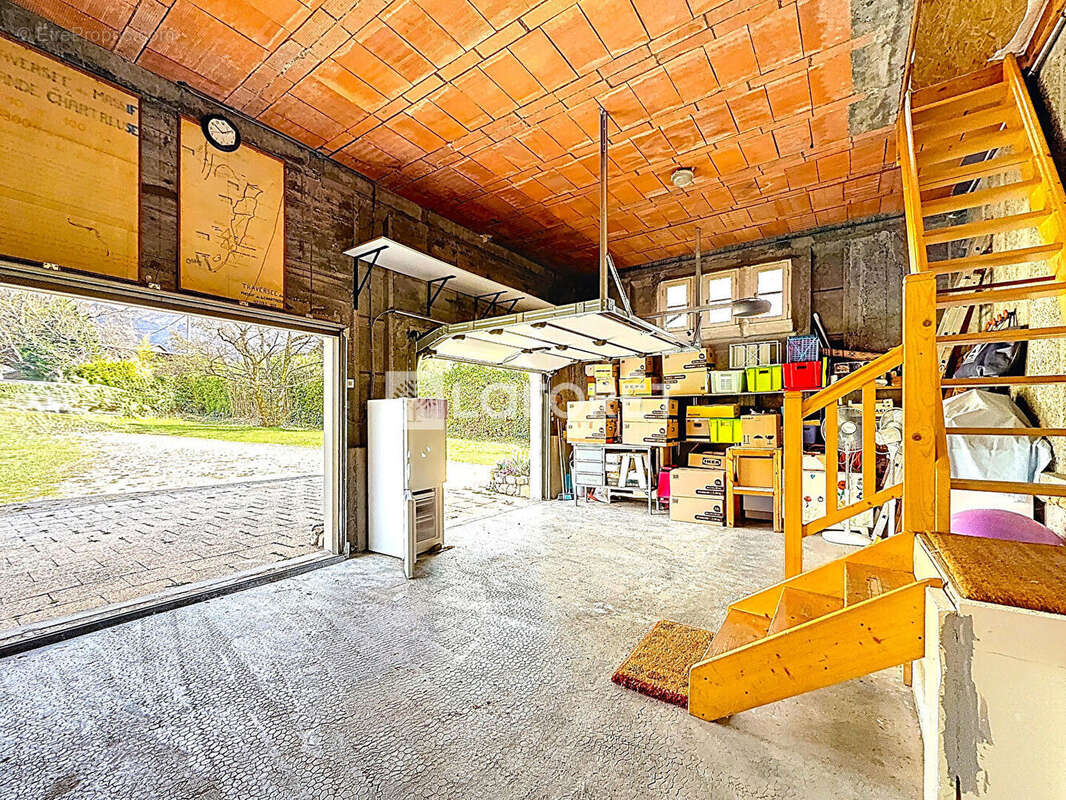 Maison à MYANS