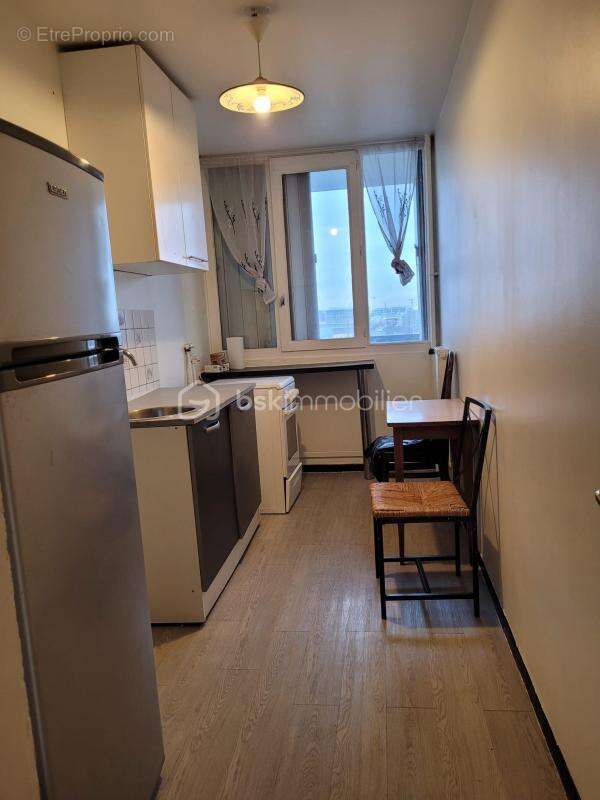 Appartement à AUBERVILLIERS