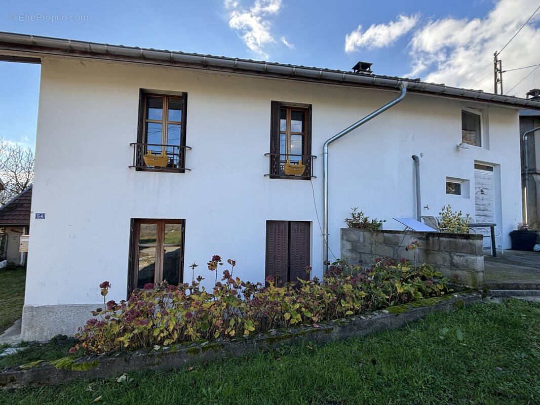 Maison à CORBONOD