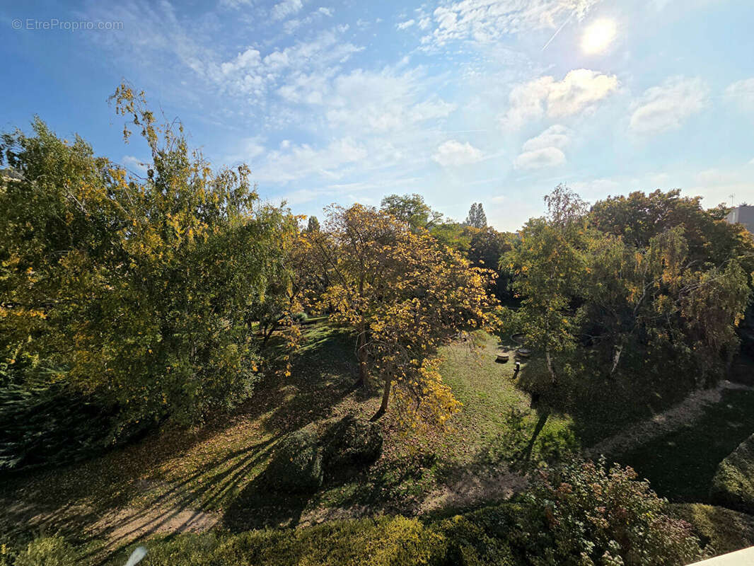 Appartement à VERRIERES-LE-BUISSON