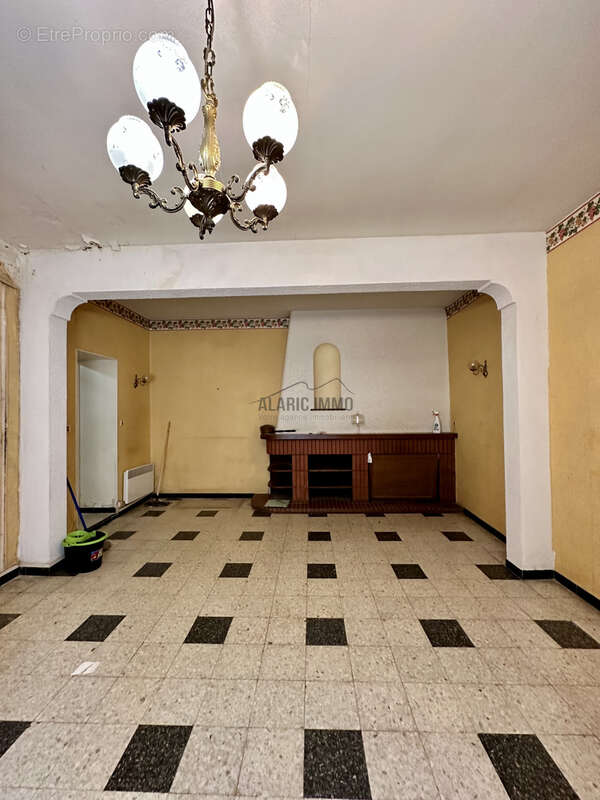 Maison à MOUX