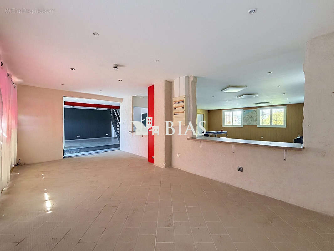 Commerce 145 m² à Brionne  - photo 5