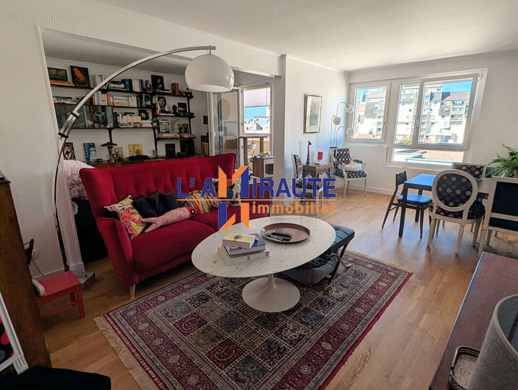 Appartement à HOUILLES