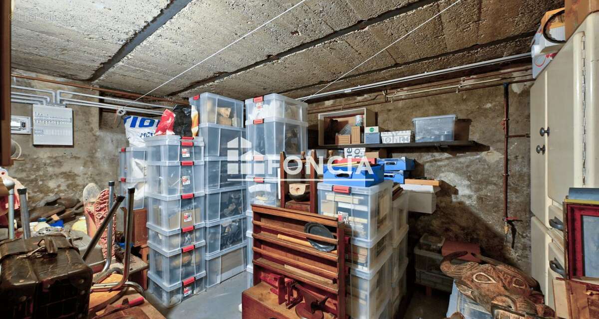 Maison avec jardin et sous-sol total à vendre - photo 11