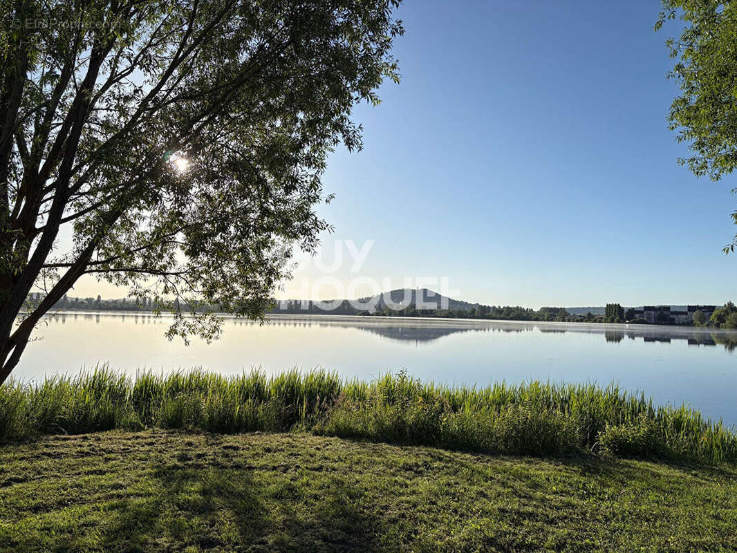 Maison à VAIVRE-ET-MONTOILLE