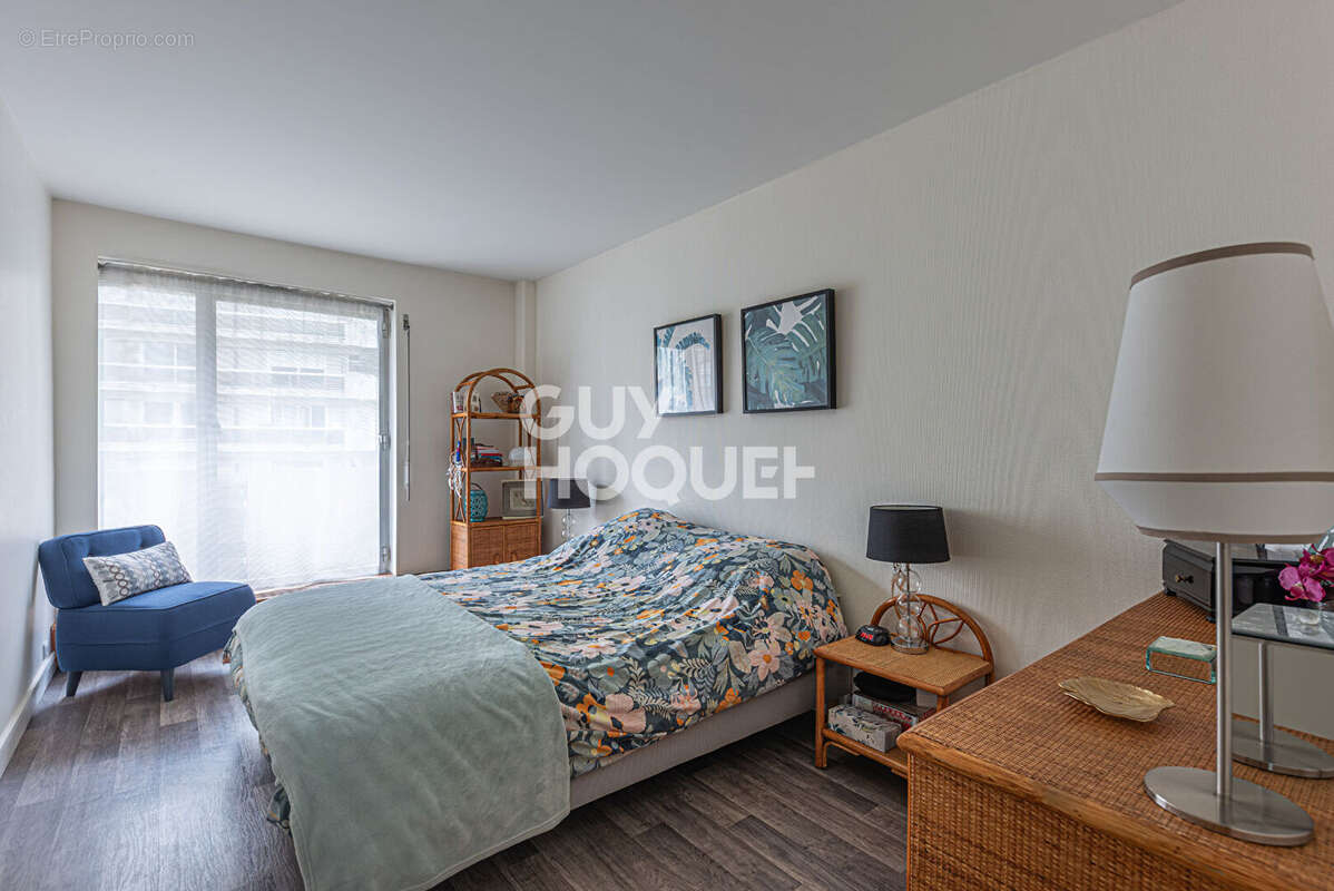 Appartement à PARIS-12E