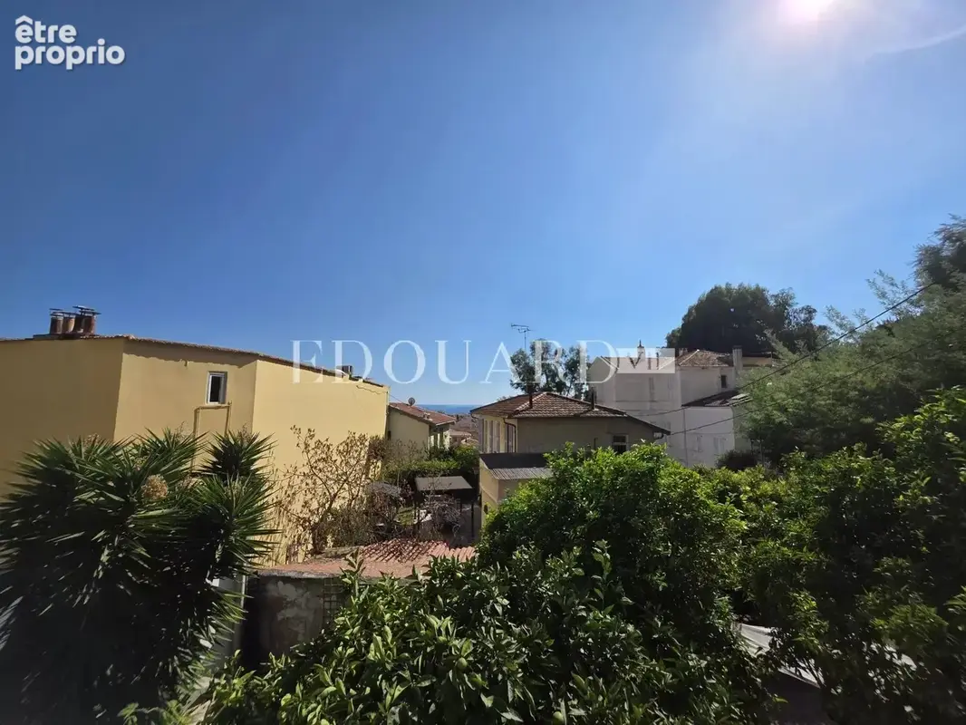 En exclusivité trois pièces à vendre avec splendide terrasse et agréable vue panoramique jusqu’à la mer - photo 15
