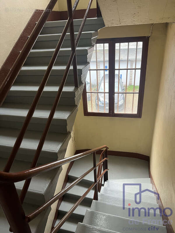 Appartement à SAINT-ETIENNE