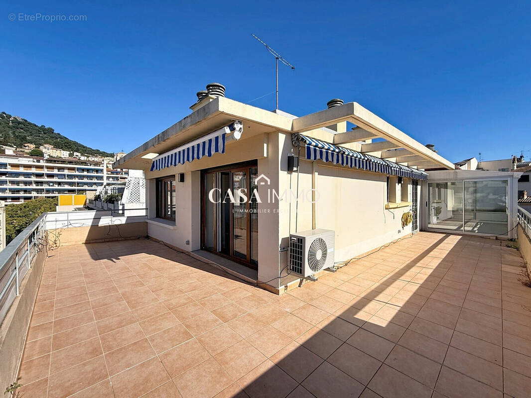 Appartement à HYERES