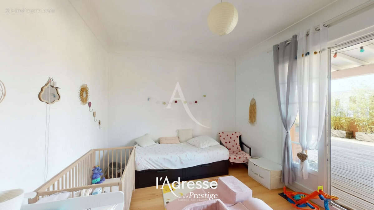 Ensemble immobilier - ZI de Layats - photo 6