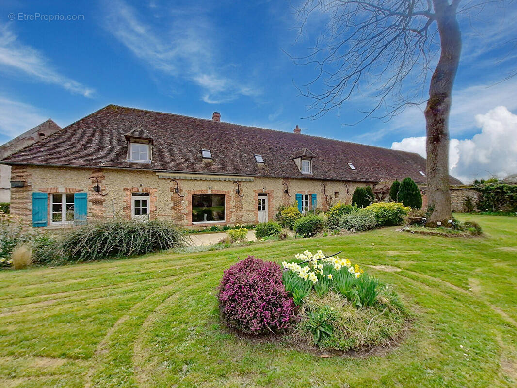 Maison à GRISY-LES-PLATRES