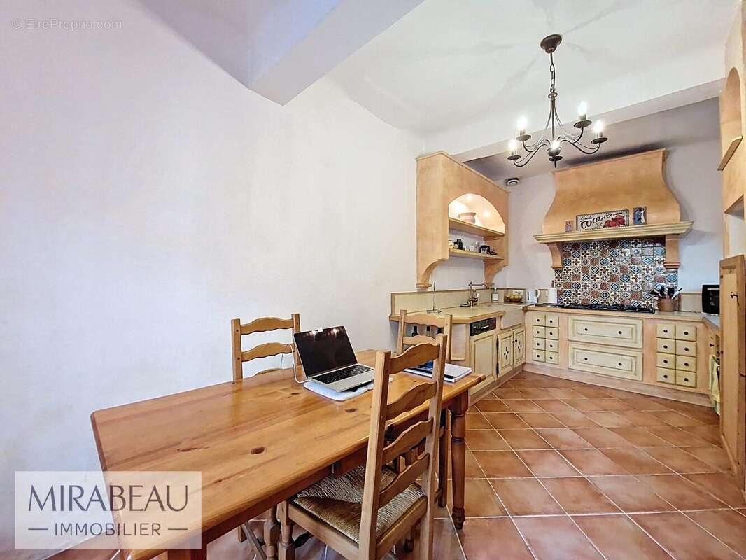 Maison à BEAUMONT-DE-PERTUIS