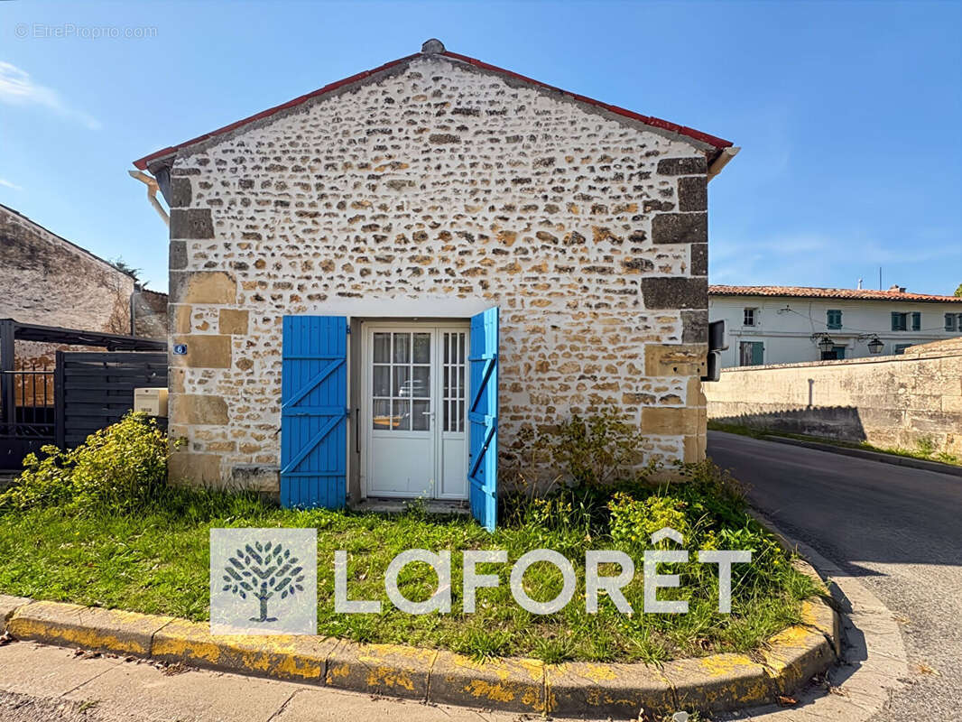 Maison à SAINT-GERMAIN-DU-SEUDRE