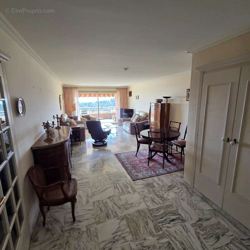 Appartement à VENCE