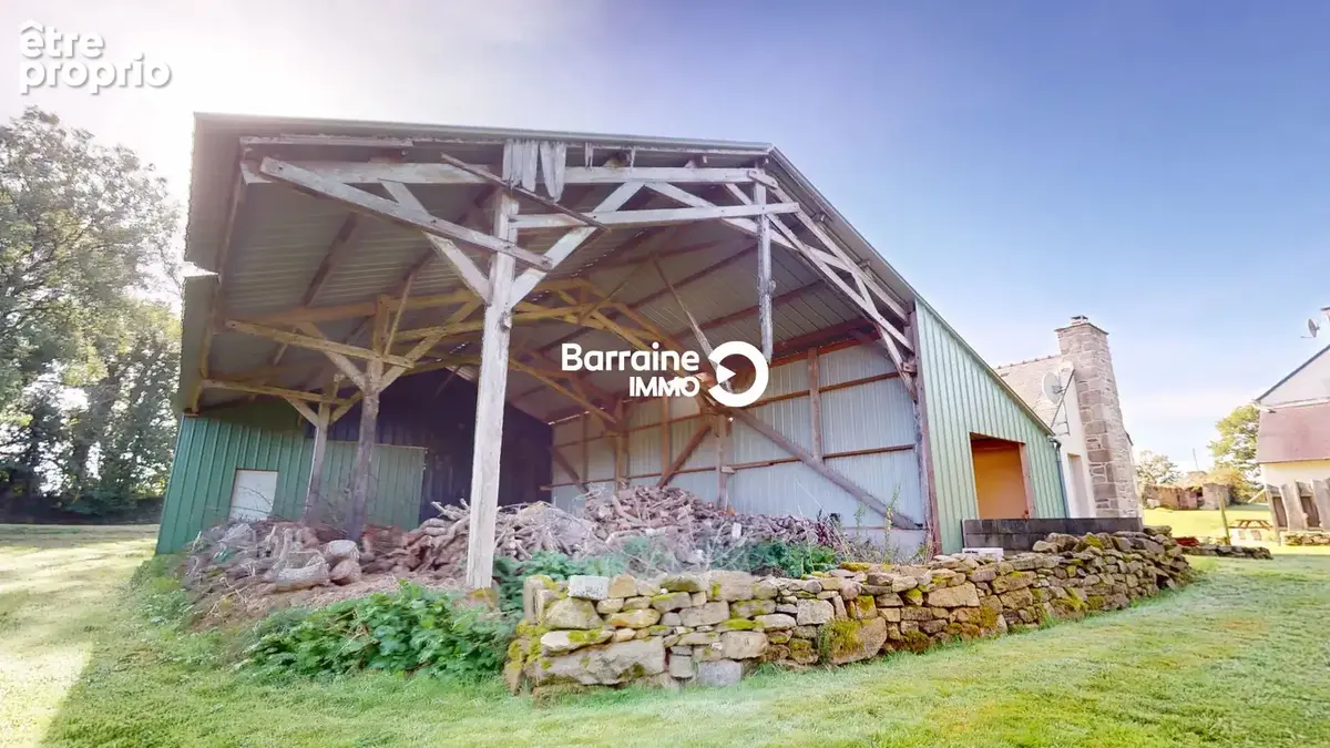 BARRAINE IMMO : Ensemble immobilier de charme - Maisons en pierre rénovées en 2015 - Hangar - 8500m²  de terrain - Réf : PZ00401 - photo 23