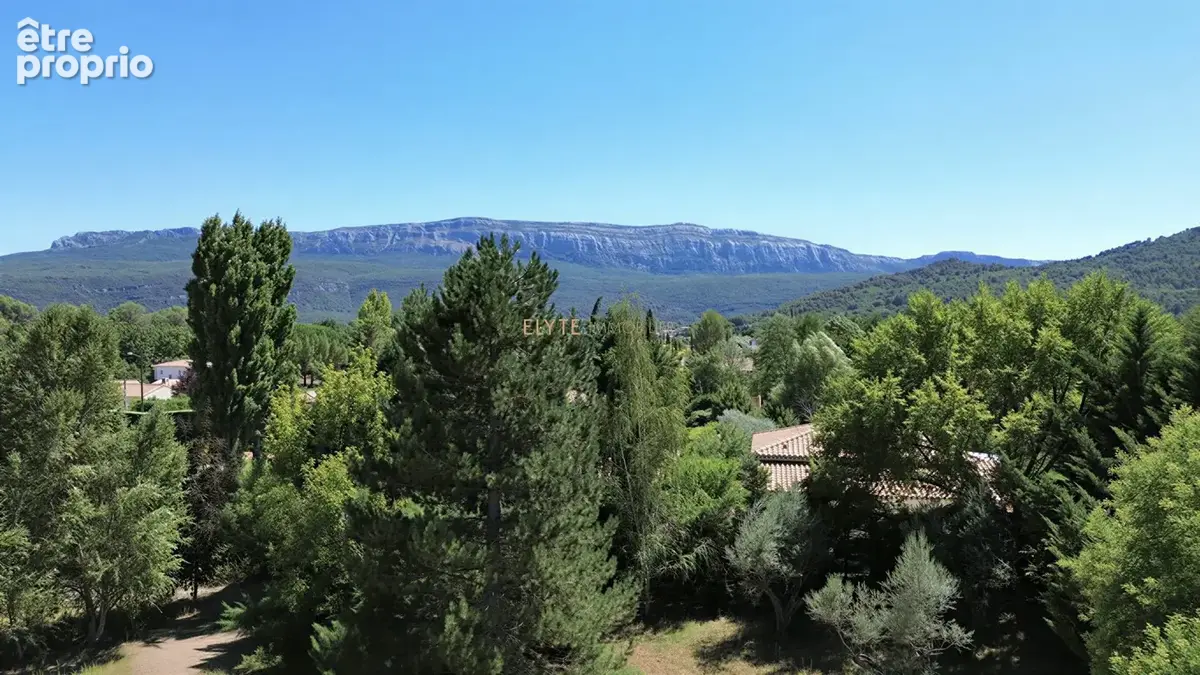 Maison 5 pièces 132 m² à vendre à Nans-Les-Pins (83860) - photo 9