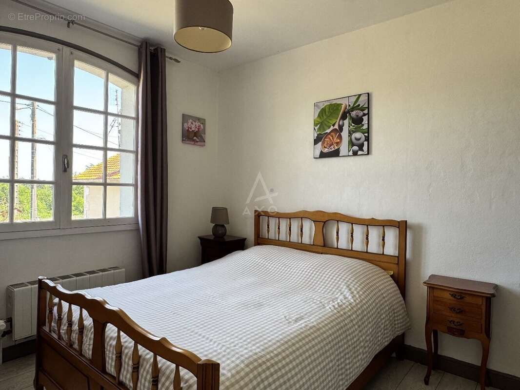 Maison à MAGNAC-SUR-TOUVRE