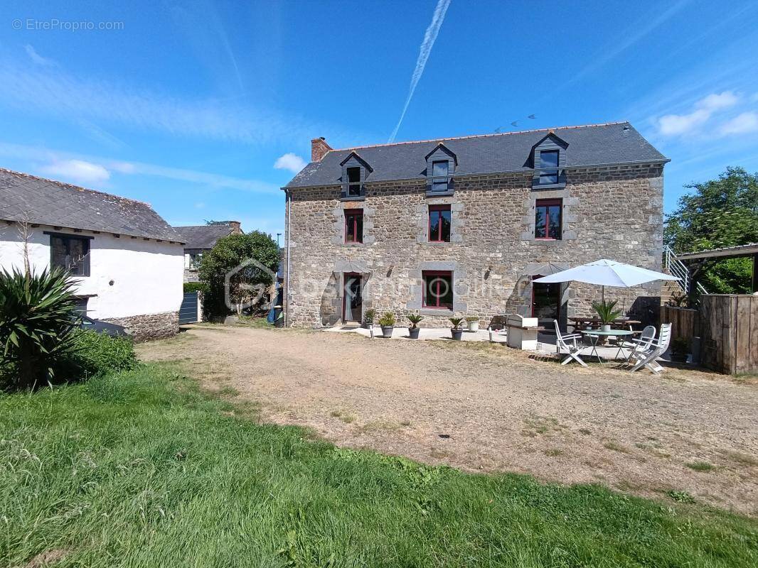 Maison à QUEBRIAC