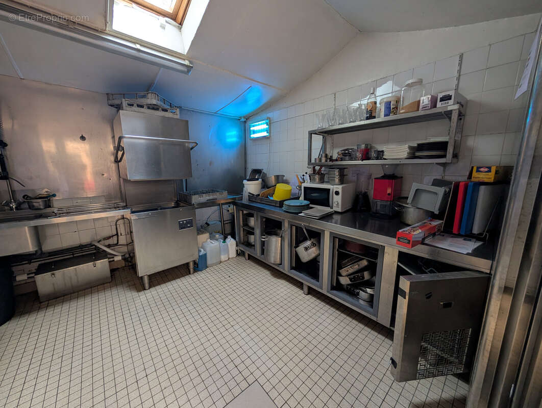 Commerce à PLELAN-LE-GRAND