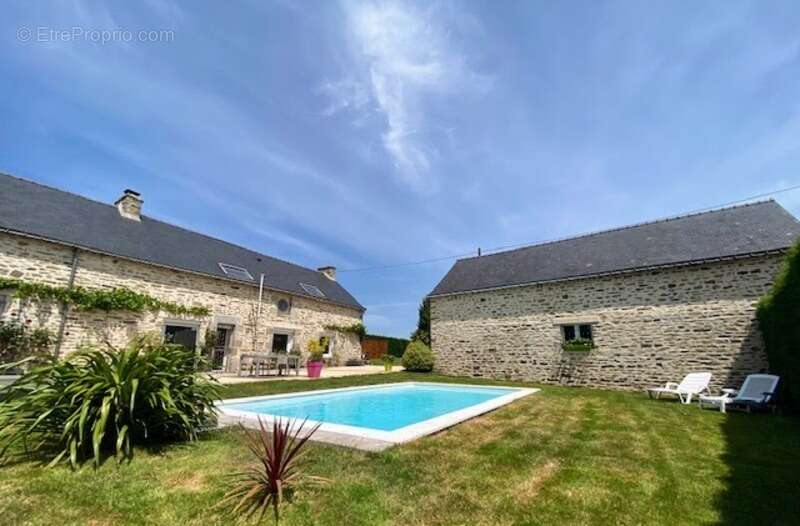Maison à LOCMARIA-GRAND-CHAMP