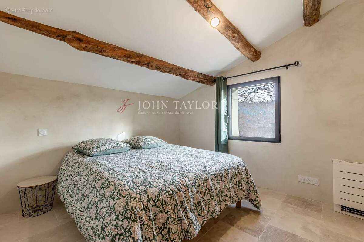 Maison à ENTRECHAUX