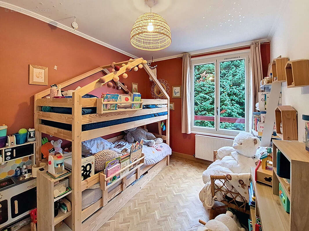 Appartement à MORNANT