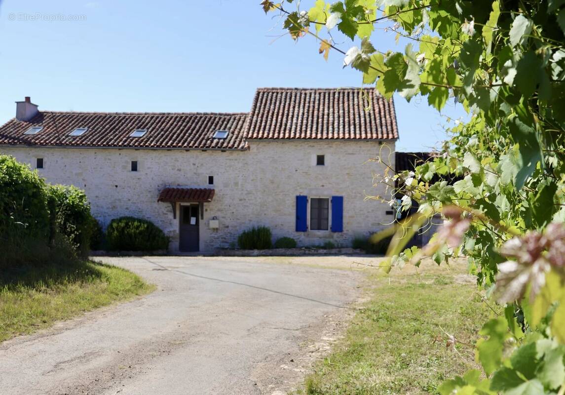 Maison à MAUPREVOIR