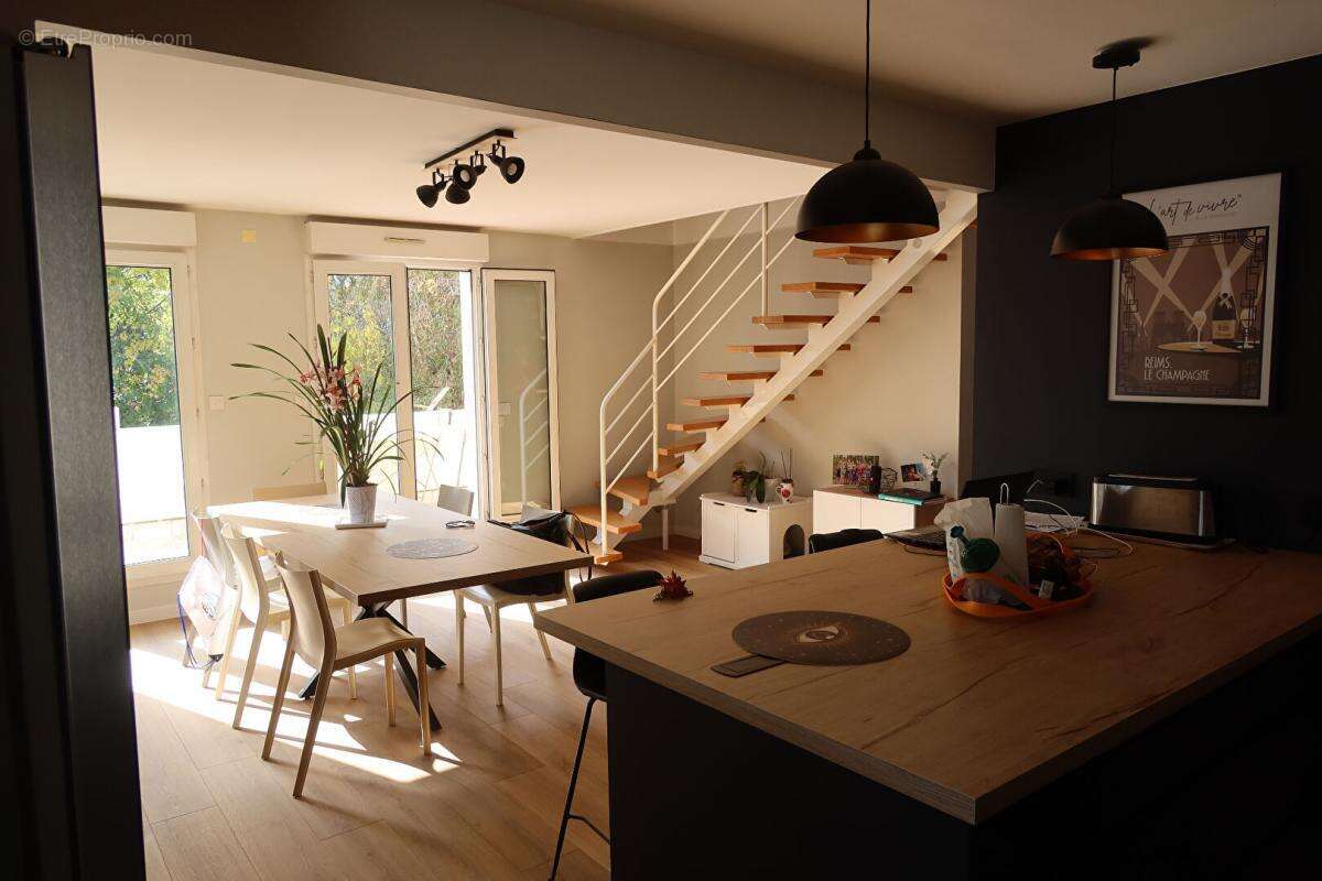 Appartement Besancon 5 pièce(s) 127 m2 - photo 4