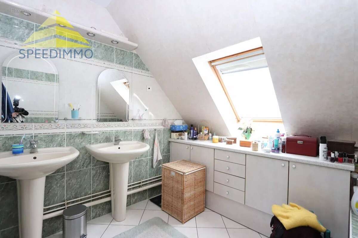 Maison à BOUSSY-SAINT-ANTOINE