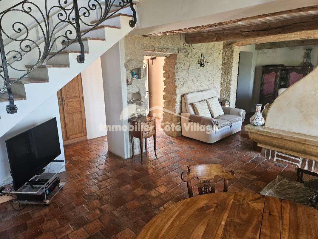 Maison à BERRE-LES-ALPES