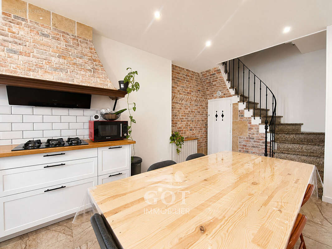 En exclusivité GOT Immobilier - Maison de ville R+1 de 101 m² - 4 chambres - Cour intérieure - photo 12