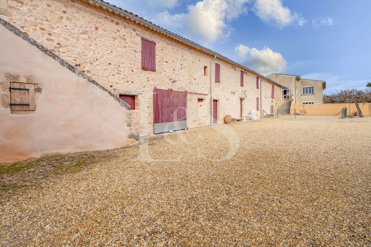 Maison à GORDES