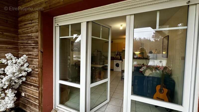 Appartement à SAINT-JEAN-D'ILLAC