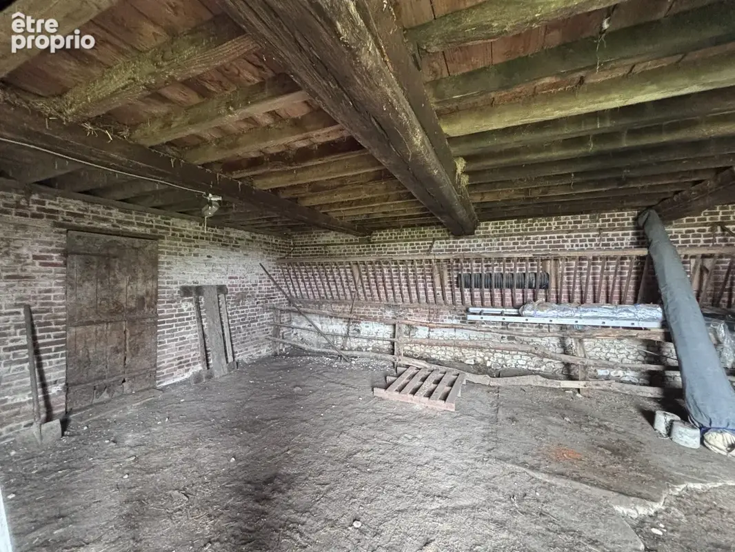 Bel ensemble à réhabiliter en habitation - Pressoir de 110m2 au sol et dépendance sur 7405m2 - photo 7