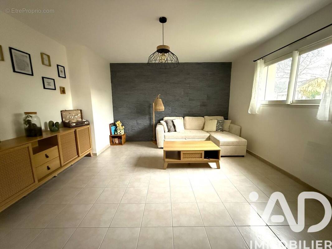 Photo 1 - Appartement à SAINT-SYLVAIN-D&#039;ANJOU