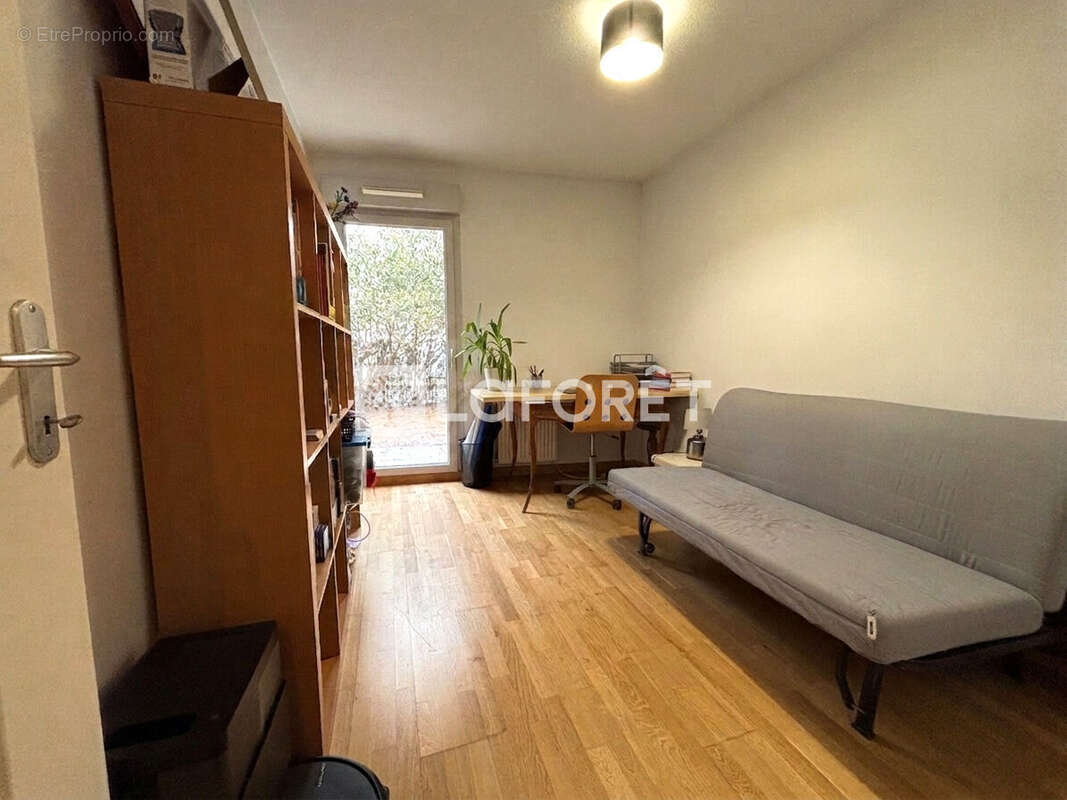 Appartement T3 en rez-de-jardin- Oullins Pierre-Bénite - photo 5