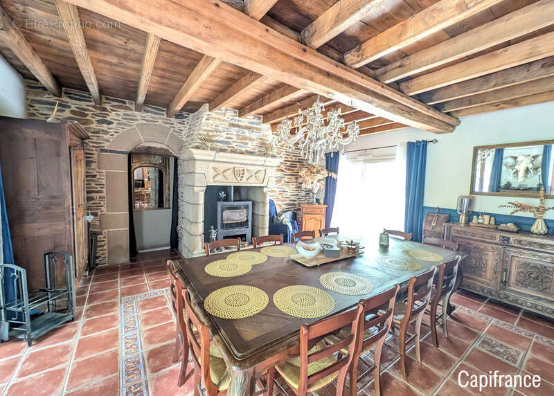 Maison à LA GACILLY