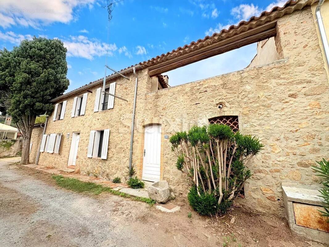 Maison à PLAN-DE-LA-TOUR