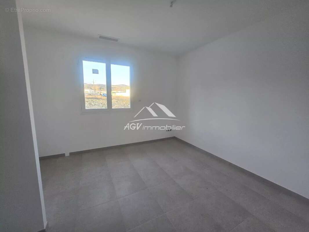 Maison à SAINT-MARTIN-DE-VALGALGUES