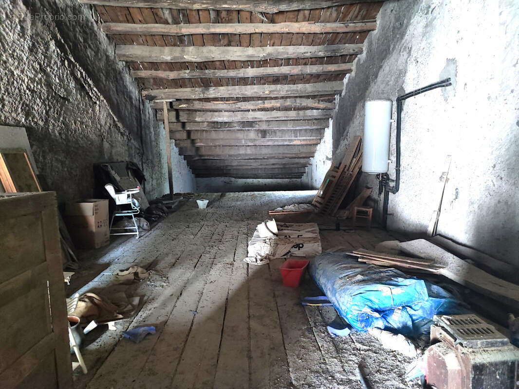 Maison à PEYRIAC-MINERVOIS