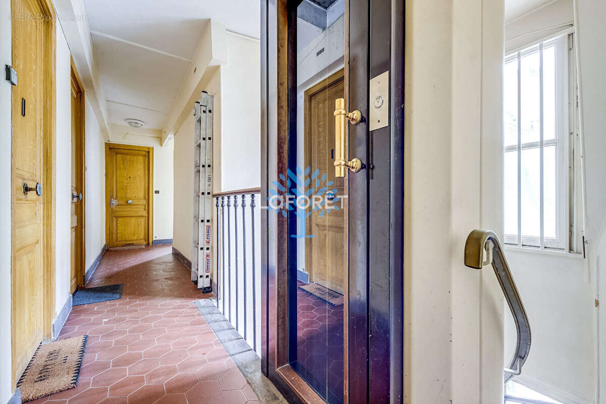 Appartement à PARIS-11E