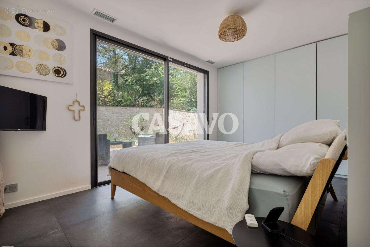 Maison à LE THOLONET