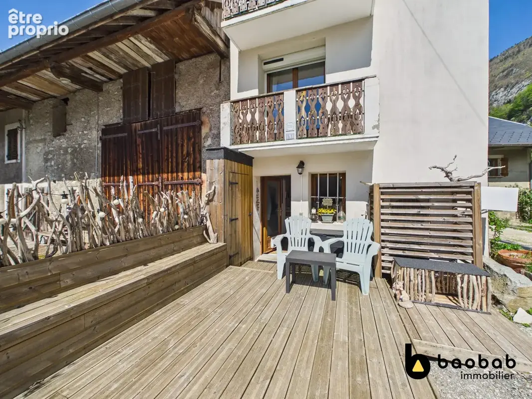 Maison à SAINT-THIBAUD-DE-COUZ