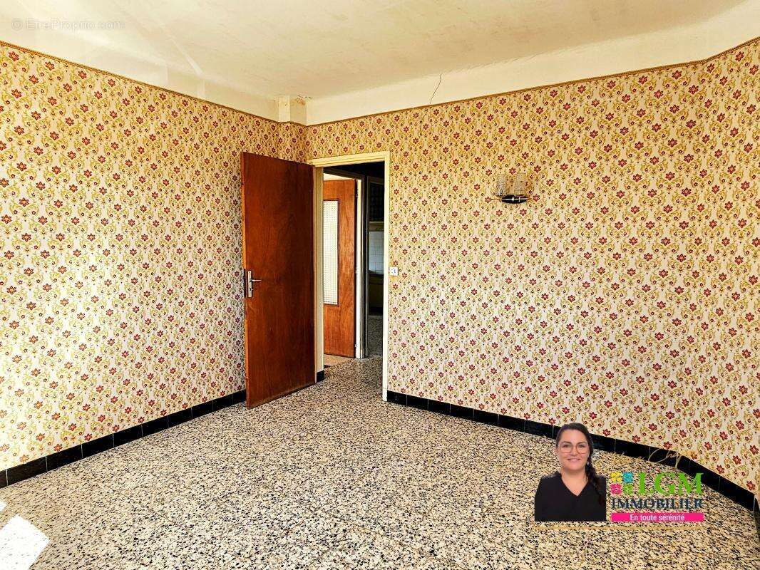 Maison à SAINT-HILAIRE-DE-BRETHMAS