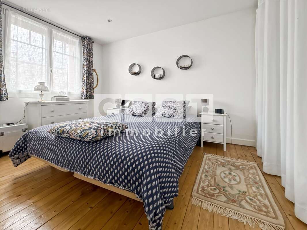 Maison à GENNEVILLIERS