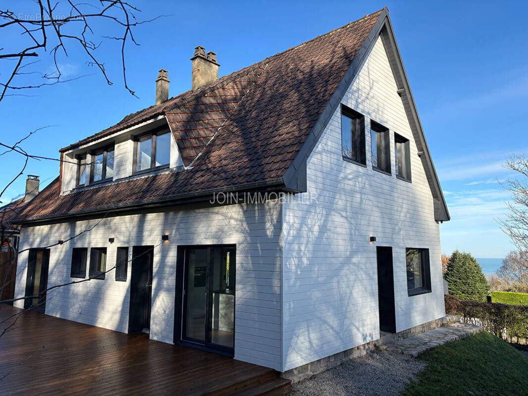 Maison à HAUTOT-SUR-MER